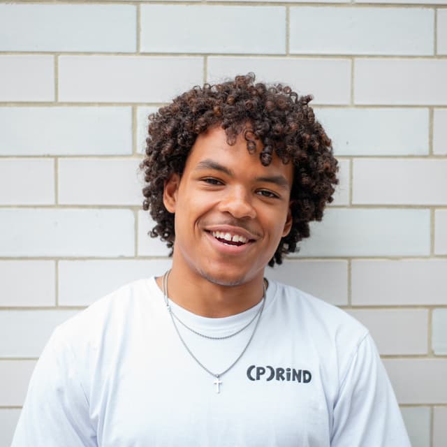 Headshot of Emanuel Olagunju